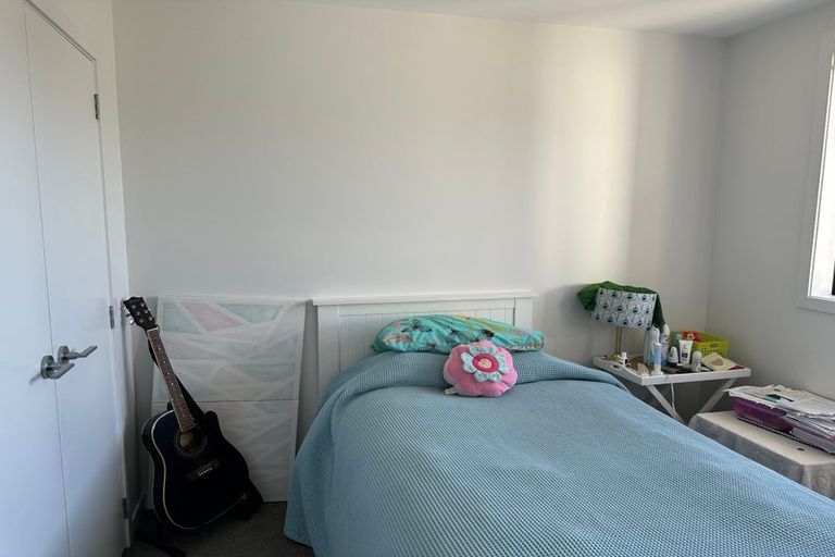 Photo of property in 1 Okoreka Road, Glenbrook, 2681