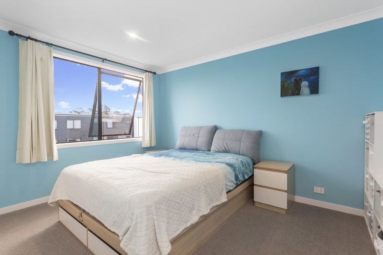 Photo of property in 32 Propeller Avenue, Whenuapai, Auckland, 0618