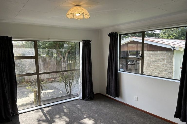 Photo of property in 12 Ruakaka Street, Hornby, Christchurch, 8042