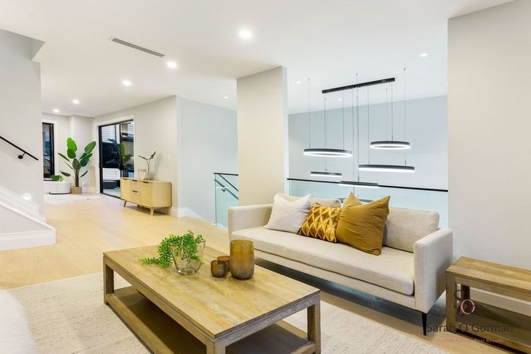 Photo of property in 65 Rathmullen Place, Pinehill, Auckland, 0632