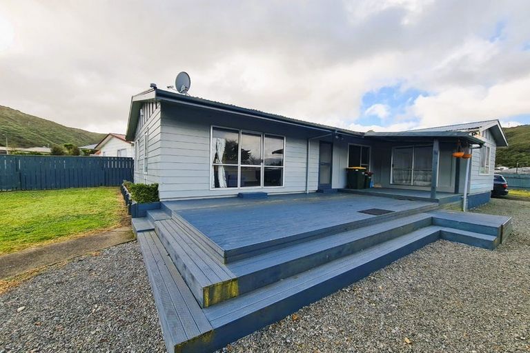 Photo of property in 100 Mohaka Street, Wainuiomata, Lower Hutt, 5014