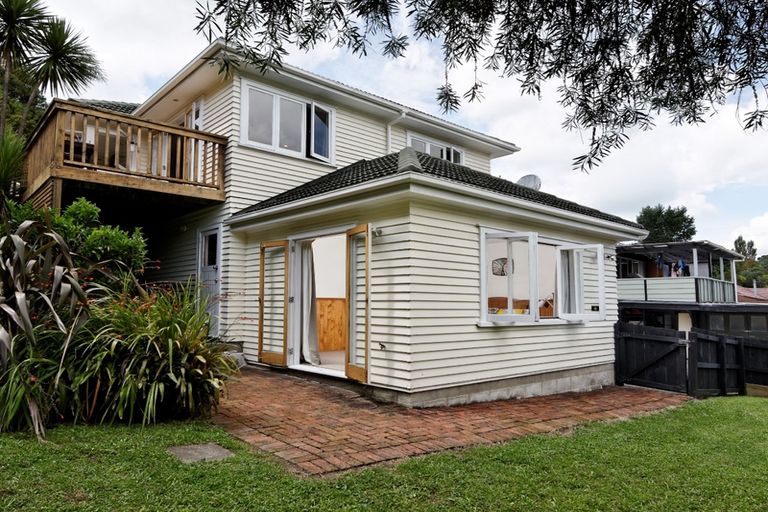 Photo of property in 235a Titirangi Road, Titirangi, Auckland, 0604