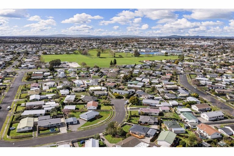 Photo of property in 8a Bradley Place, Nawton, Hamilton, 3200