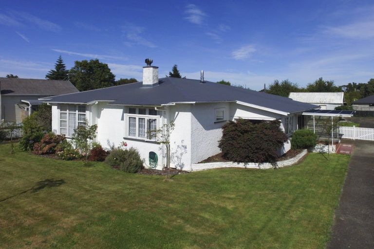 Photo of property in 62 Barraud Street, Dannevirke, 4930