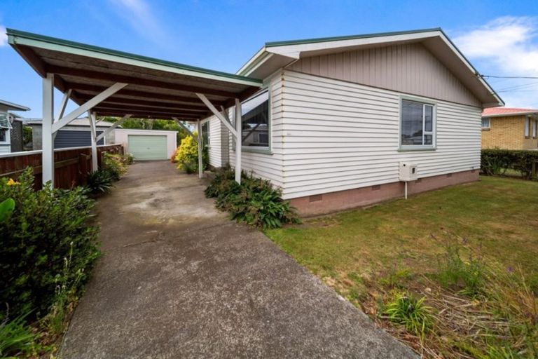 Photo of property in 240 Omata Road, Spotswood, New Plymouth, 4310