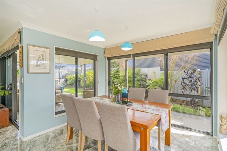 Photo of property in 4 Oribi Place, Whitianga, 3510