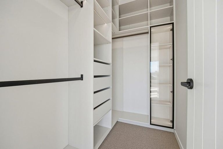 Photo of property in 2/8 Park Rise, Campbells Bay, Auckland, 0630