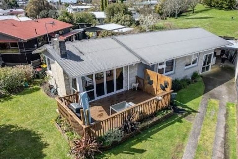 Photo of property in 17 Macmurdo Avenue, Glenview, Hamilton, 3206