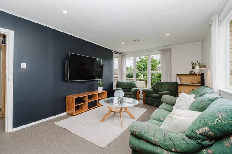 Photo of property in 45 Yeats Crescent, Fairfield, Hamilton, 3214