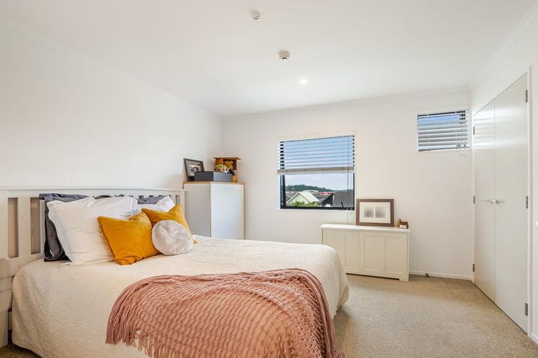 Photo of property in 4 Torea Tai Road, Hobsonville, Auckland, 0616