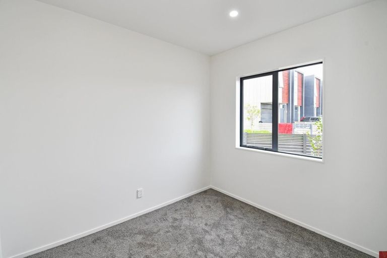 Photo of property in 39 Tapuwae Way, Mangere Bridge, Auckland, 2022