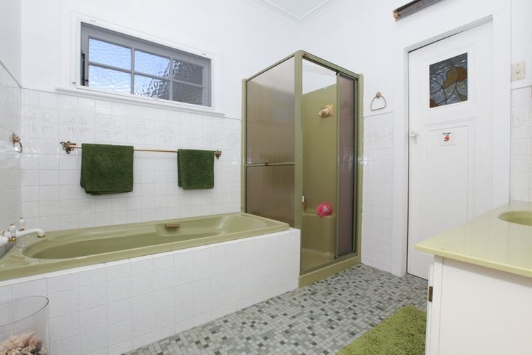 Photo of property in 112 Great South Road, Huntly, 3700