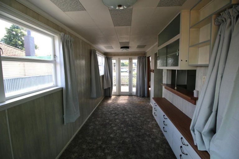 Photo of property in 34 Botanical Road, Takaro, Palmerston North, 4412