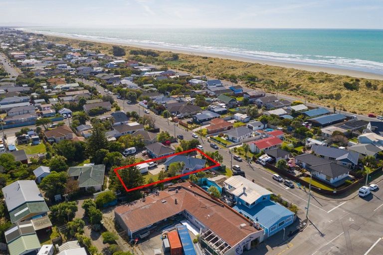 Photo of property in 428 Pine Avenue, South New Brighton, Christchurch, 8062