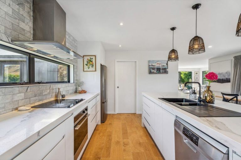 Photo of property in 10 Chadlington Way, Lower Shotover, Queenstown, 9304