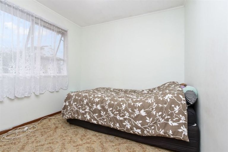 Photo of property in 438 Roscommon Road, Clendon Park, Auckland, 2103