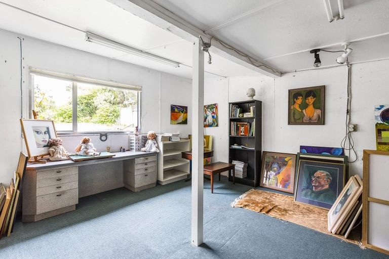 Photo of property in 93 Ruahine Street, Paraparaumu, 5032