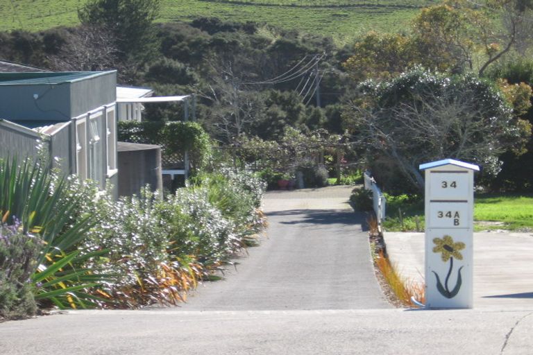 Photo of property in 34a Hammond Avenue, Hatfields Beach, Orewa, 0931