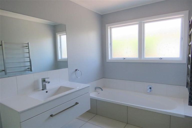 Photo of property in 26 Gardenia Avenue, Bell Block, New Plymouth, 4312