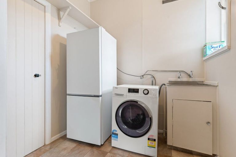 Photo of property in 24 Masters Crescent, Masterton, 5810