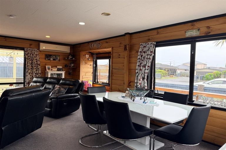 Photo of property in 2 Jamieson Road, Karoro, Greymouth, 7805