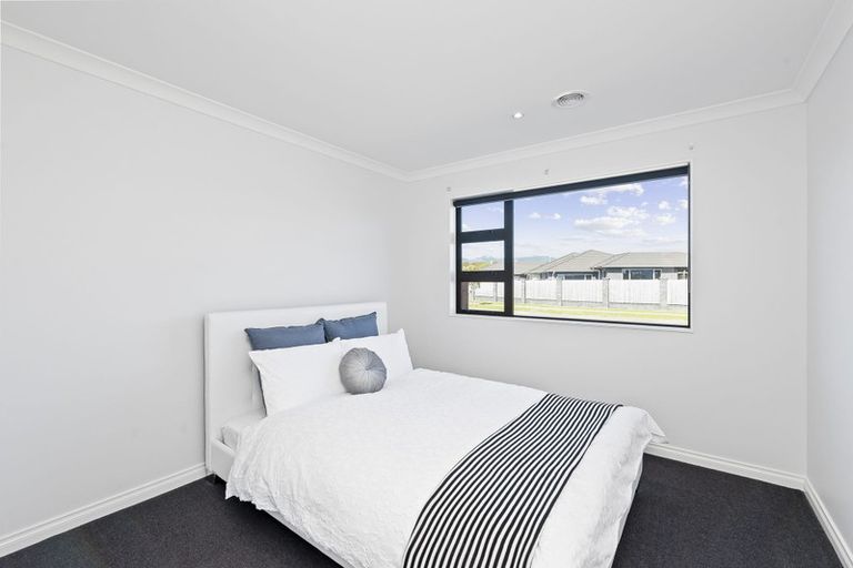 Photo of property in 11 Petrel Close, Paraparaumu Beach, Paraparaumu, 5032