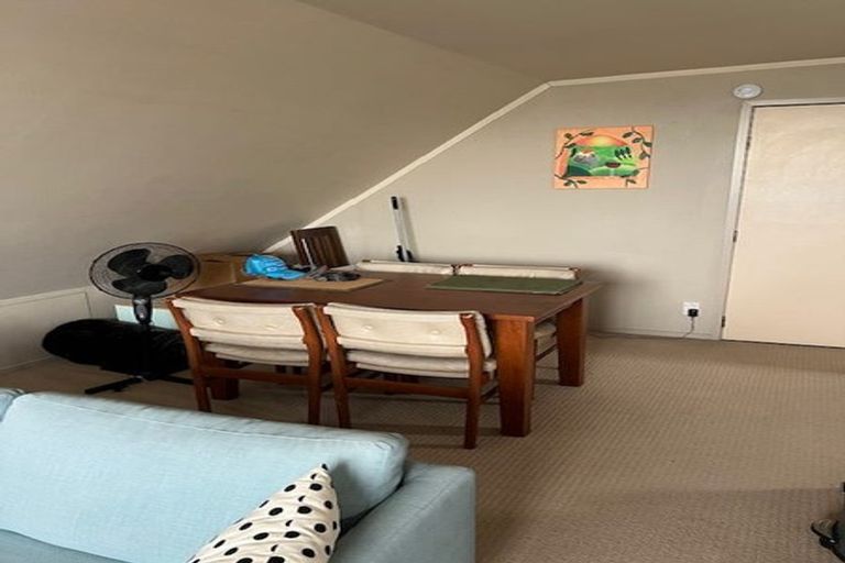 Photo of property in 2/175 East Coast Road, Castor Bay, Auckland, 0620