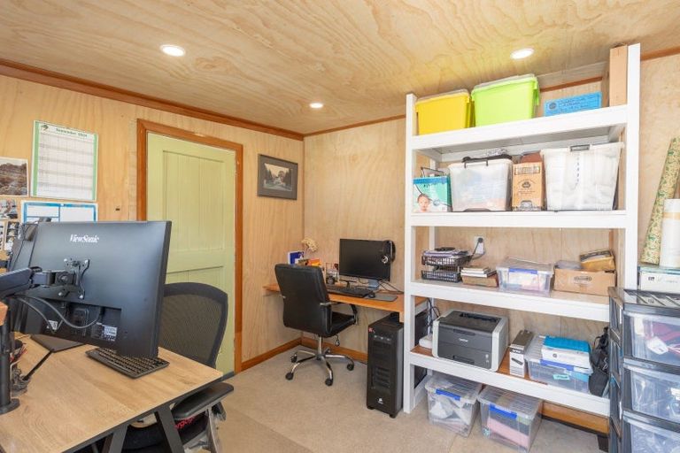 Photo of property in 40 Marion Street, Silverstream, Upper Hutt, 5019