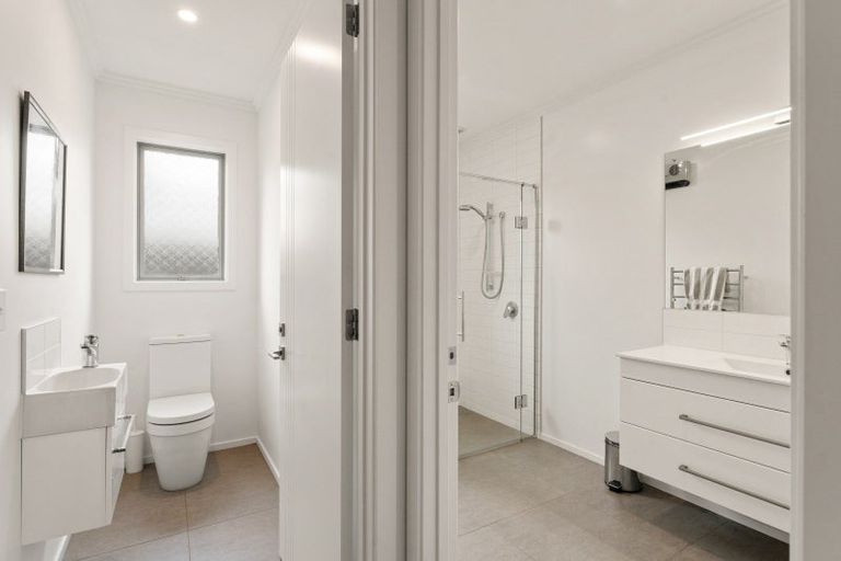 Photo of property in 17 Thornly Park Avenue, Mosgiel, 9024