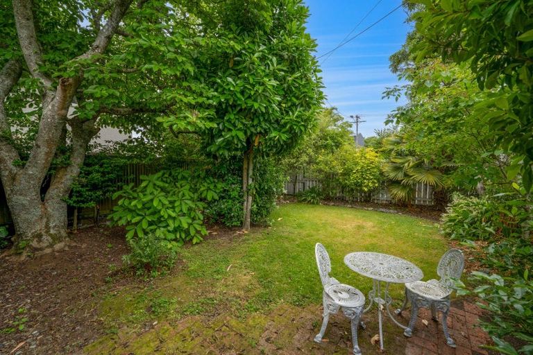 Photo of property in 194 Collingwood Street, Nelson, 7010