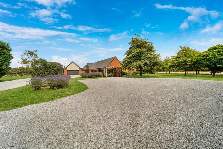 Photo of property in 923 Hoskyns Road, West Melton, Christchurch, 7671