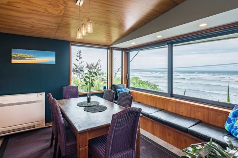 Photo of property in 115 The Parade, Paekakariki, 5034