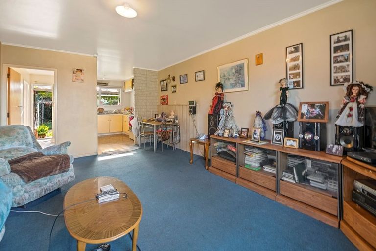Photo of property in 2/177 Clayton Road, Mangakakahi, Rotorua, 3015