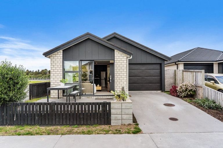 Photo of property in 12 Pense Place, Papamoa, 3118