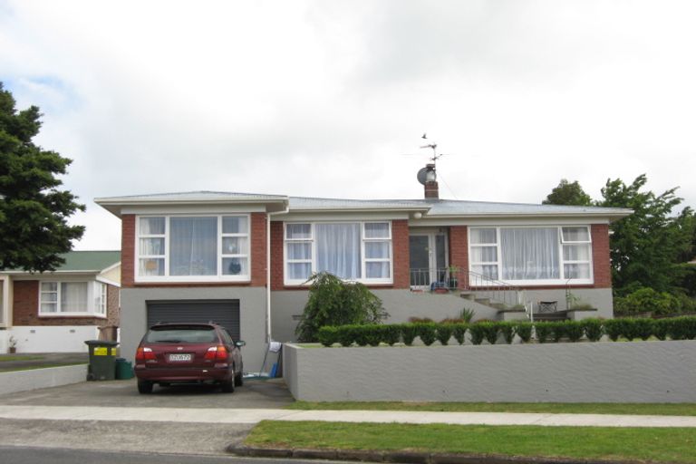 Photo of property in 15 Paterson Avenue, Pukekohe, 2120