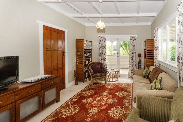 Photo of property in 2 Ewing Road, Tuakau, 2694