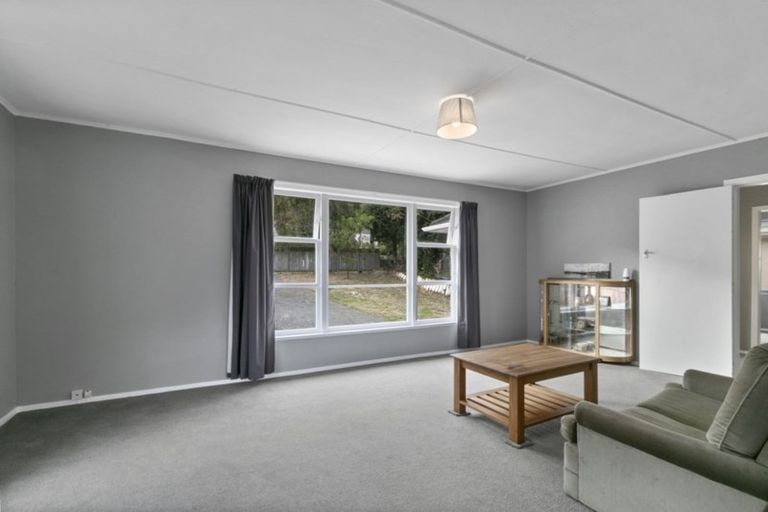 Photo of property in 88 Coast Road, Wainuiomata, Lower Hutt, 5014