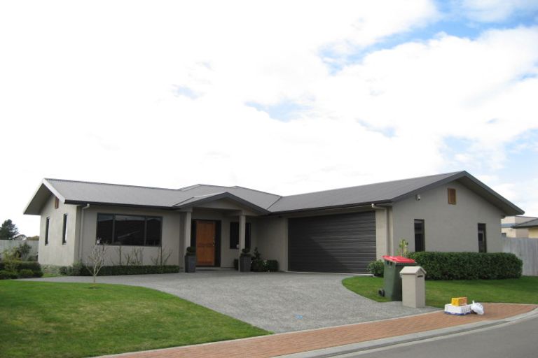 Photo of property in 16 Scott Place, Havelock North, 4130