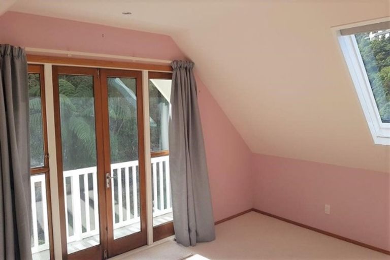 Photo of property in 50 Baroda Street, Khandallah, Wellington, 6035