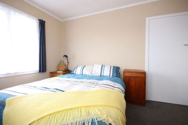 Photo of property in 246f Marine Parade, Bluff, 9814
