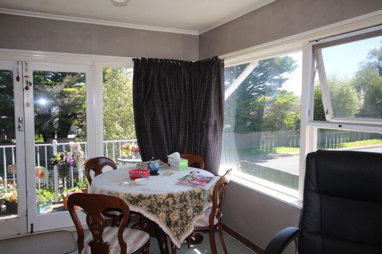 Photo of property in 75 Robinson Avenue, Holdens Bay, Rotorua, 3010