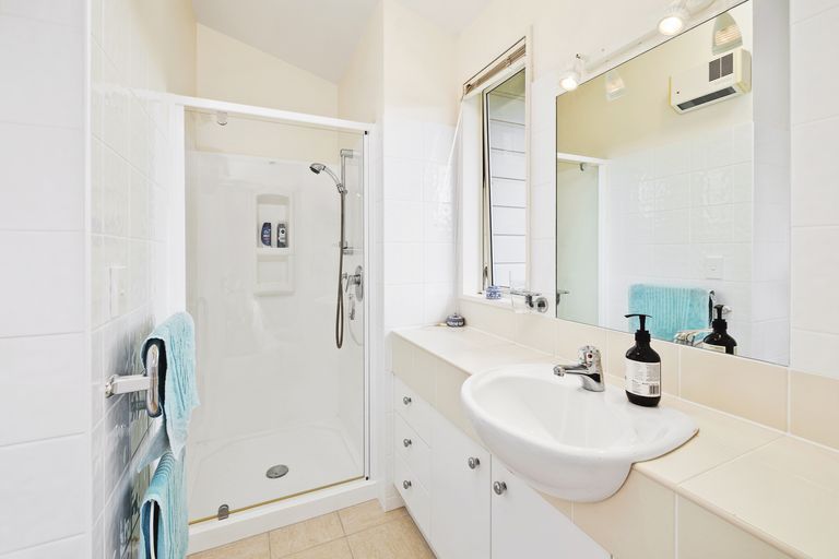 Photo of property in 54 Riverview Road, Kerikeri, 0230