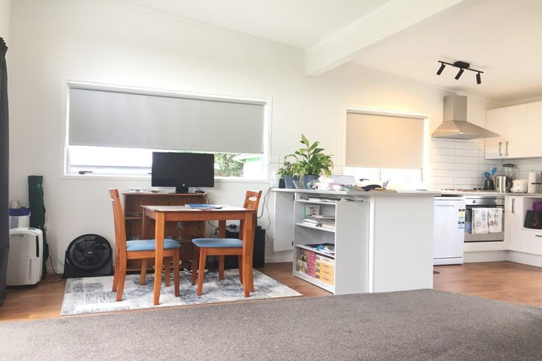 Photo of property in 337 Swanson Road, Ranui, Auckland, 0612