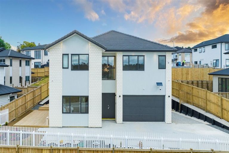 Photo of property in 23 Cirrus Way, Ranui, Auckland, 0612