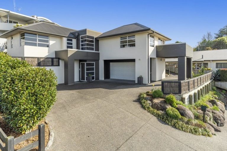 Photo of property in 37 Contour Avenue, Pyes Pa, Tauranga, 3112