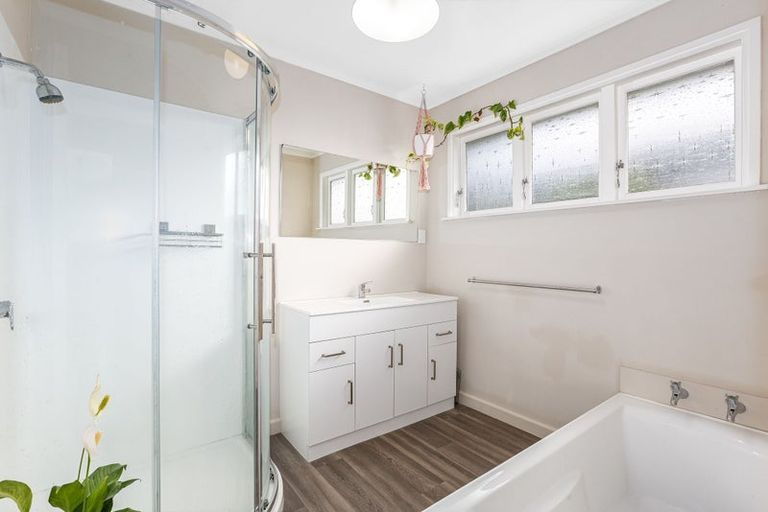 Photo of property in 7 Reid Road, Wainuiomata, Lower Hutt, 5014