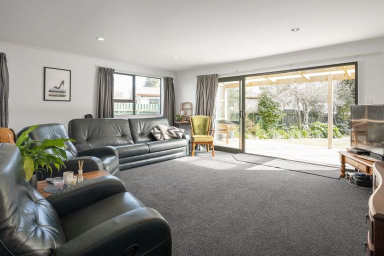 Photo of property in 43 Holdaway Street, Riversdale, Blenheim, 7201