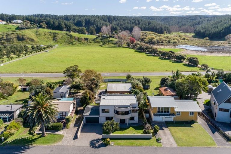 Photo of property in 262 Whirinaki Road, Eskdale, Napier, 4182