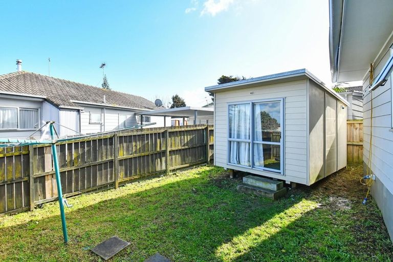 Photo of property in 217 Mahia Road, Wattle Downs, Auckland, 2103