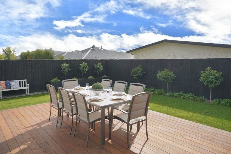 Photo of property in 25 Beech Drive, Rangiora, 7400